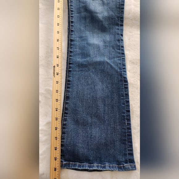 Banana Republic Slim Bootcut Jean - Size 28/6P - Picture 3 of 11